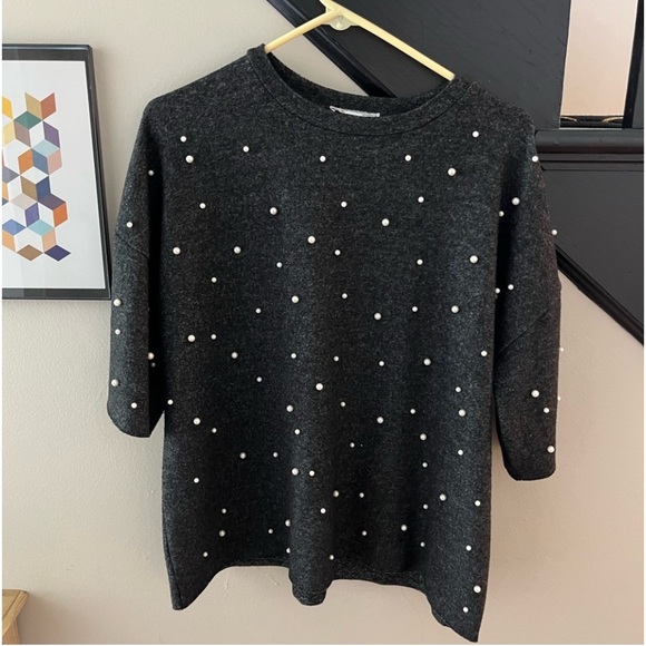 Zara gray pearl-encrusted sweater! Sz M - Picture 6 of 7